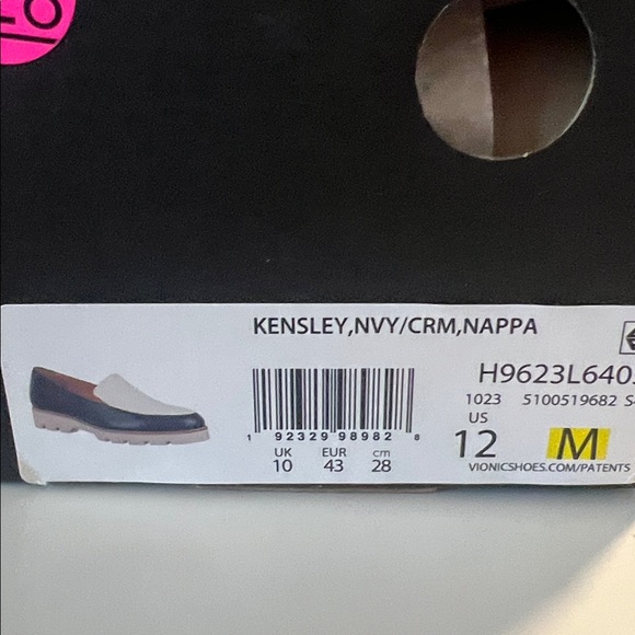 Vionic Kensley Navy and Cream Leather Color Block Loafers Size 12 NIB - Picture 9 of 9